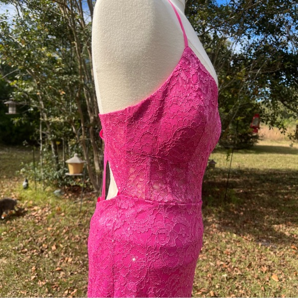 NWT City Studios Fuchsia Sequined Gown Size 11 Juniors - Picture 11 of 15